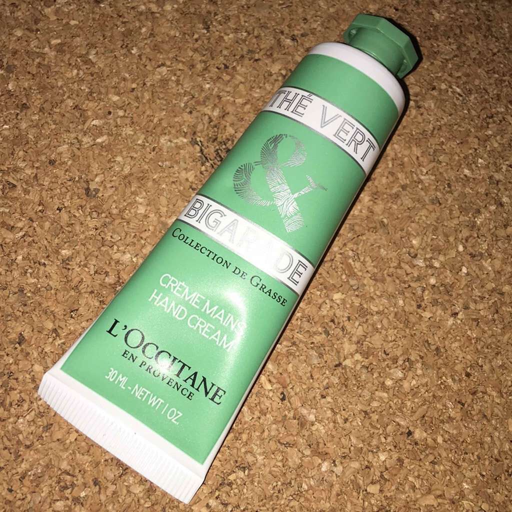 テヴェールプレミアム ハンドクリーム/L'OCCITANE/ハンドクリームを使ったクチコミ（1枚目）