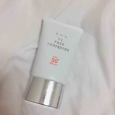 『RMK UVフェイスプロテクター50』
SPF50＋ /PA＋＋＋＋

最近こちらを購入したんですが
少し前まで、ドラッグストアで売られている
ものを使用していました。

でもどうしても、私の肌には合