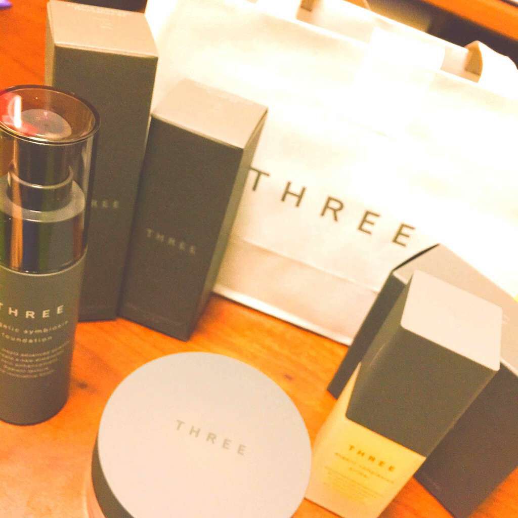 アルティメイトダイアフェネス ルースパウダー/THREE/ルースパウダーを使ったクチコミ(1枚目)