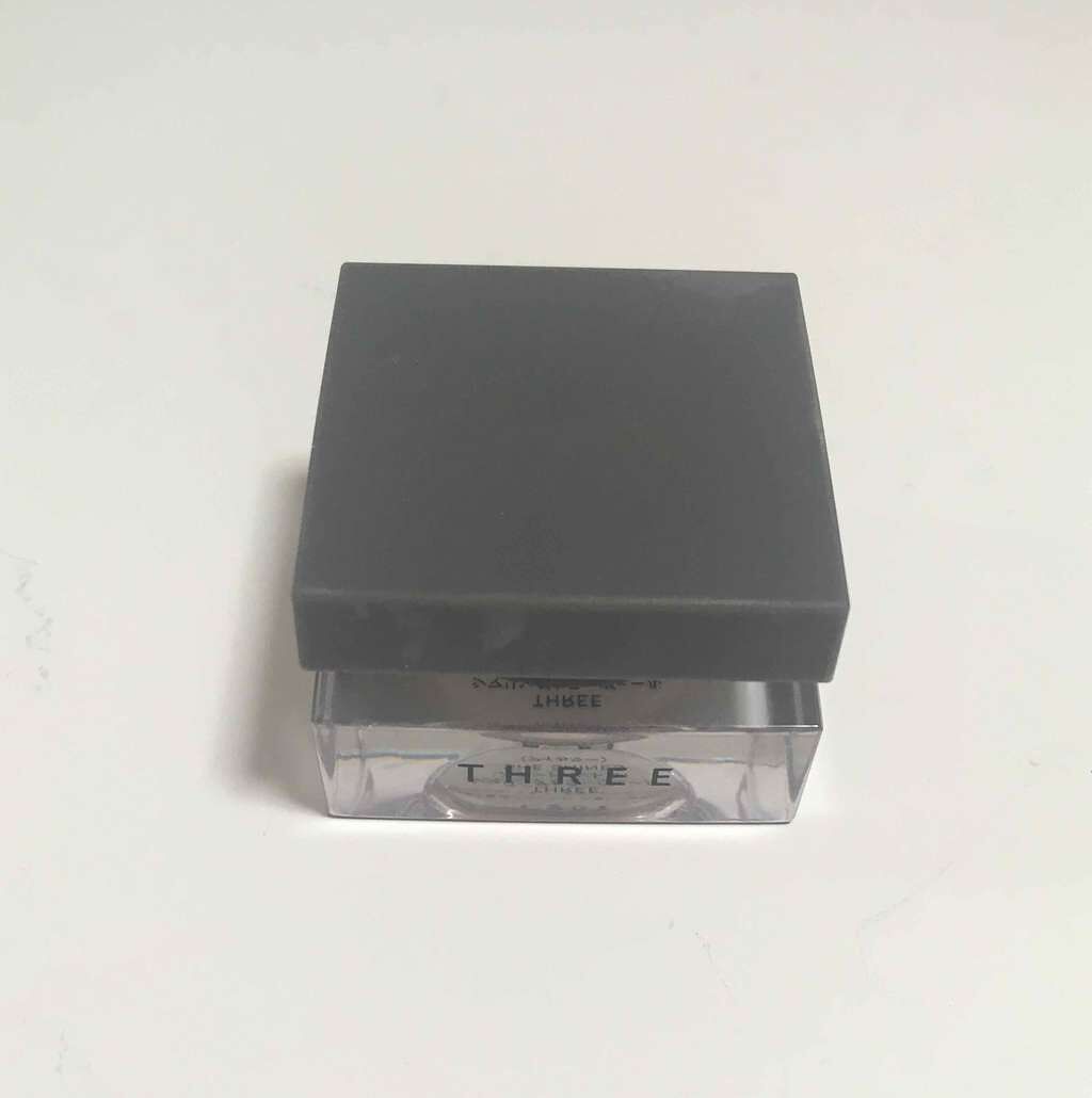 シマリング カラー ヴェール/THREE/単色アイシャドウを使ったクチコミ（2枚目）