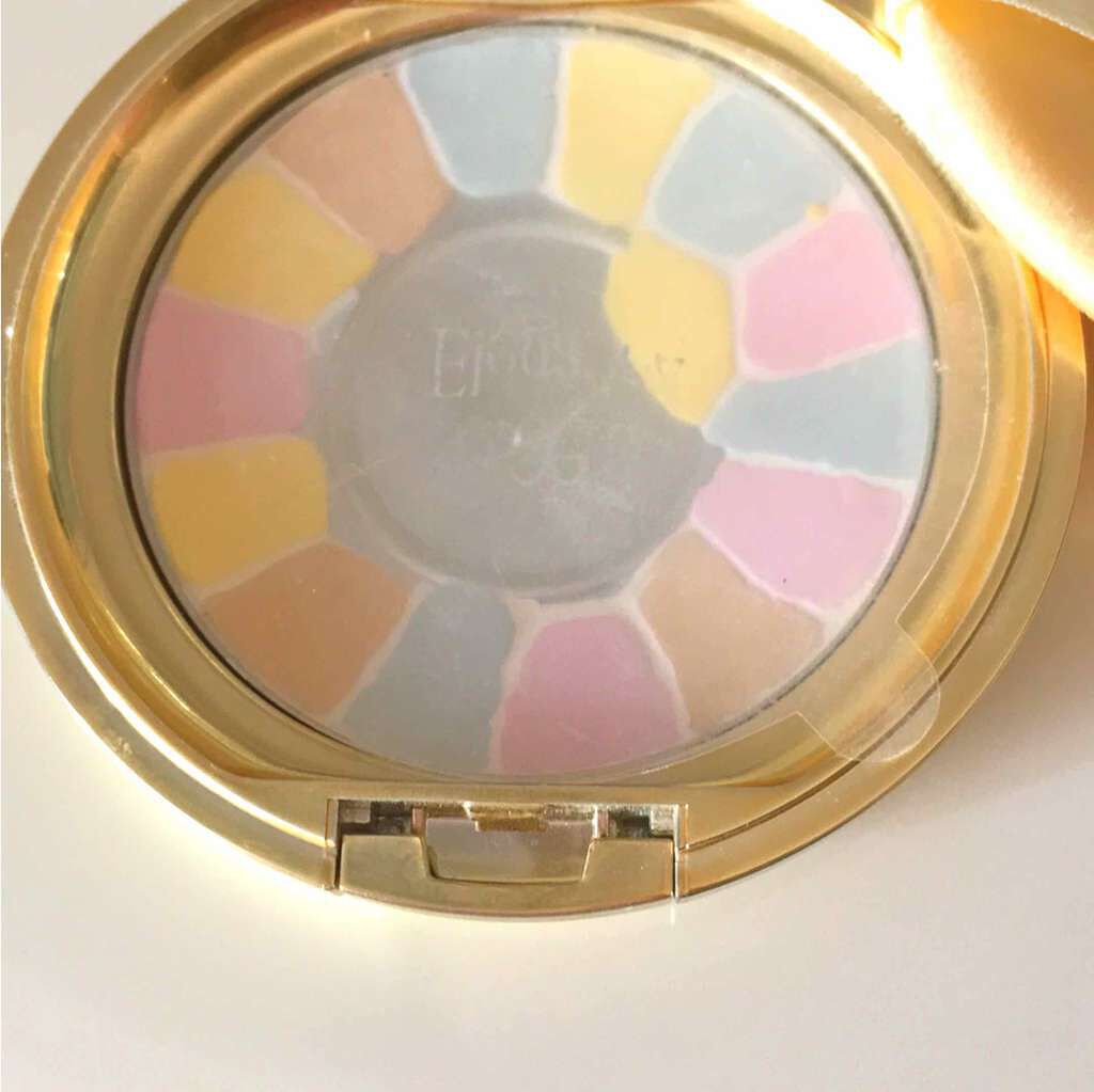 ラ プードル オートニュアンス/Elégance/プレストパウダーを使ったクチコミ(1枚目)