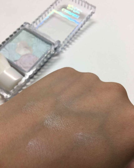 グロウフルールハイライター/キャンメイク/パウダーハイライトを使ったクチコミ(2枚目)