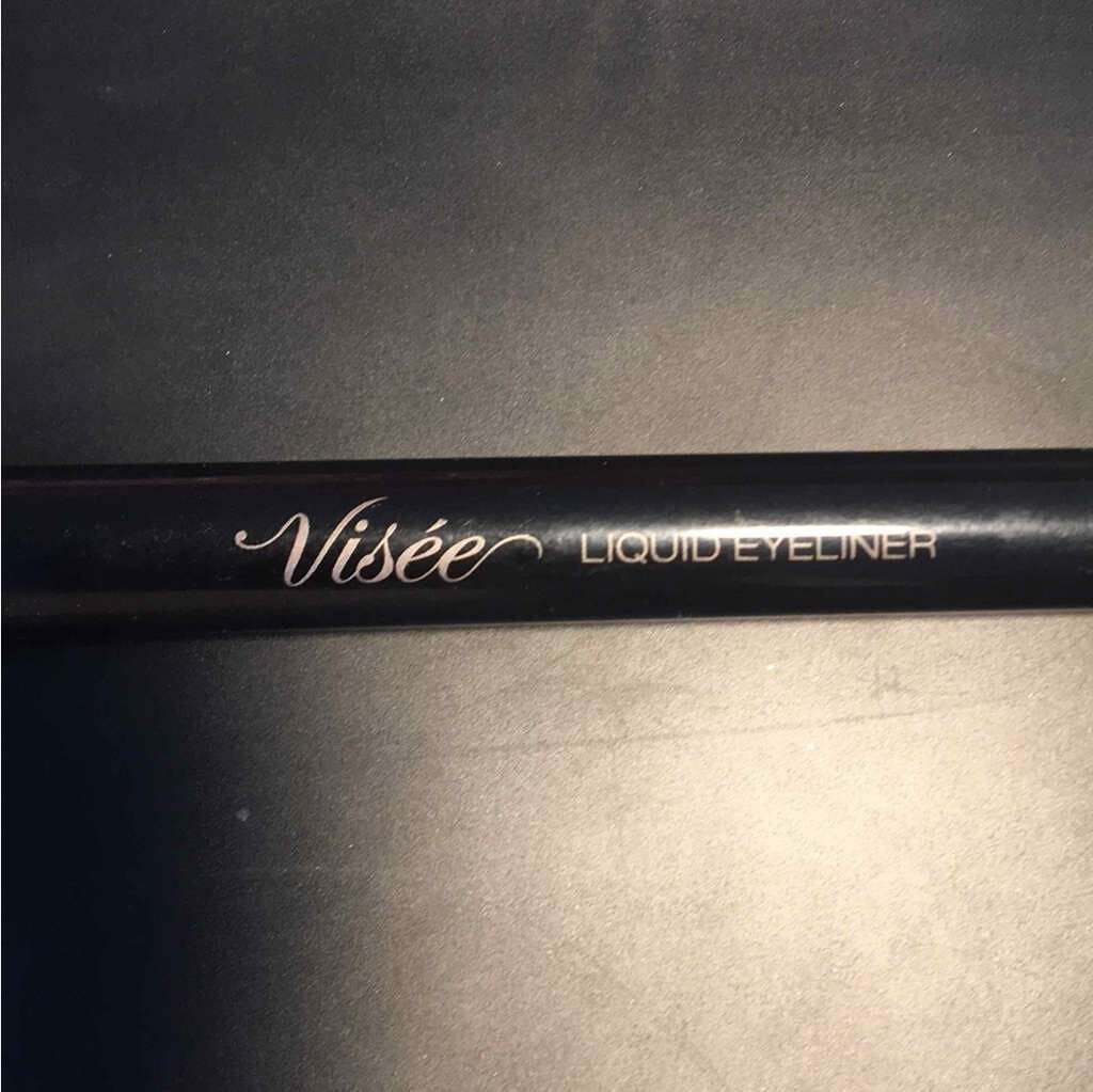 リシェ リキッド アイライナー/Visée/リキッドアイライナーを使ったクチコミ（1枚目）