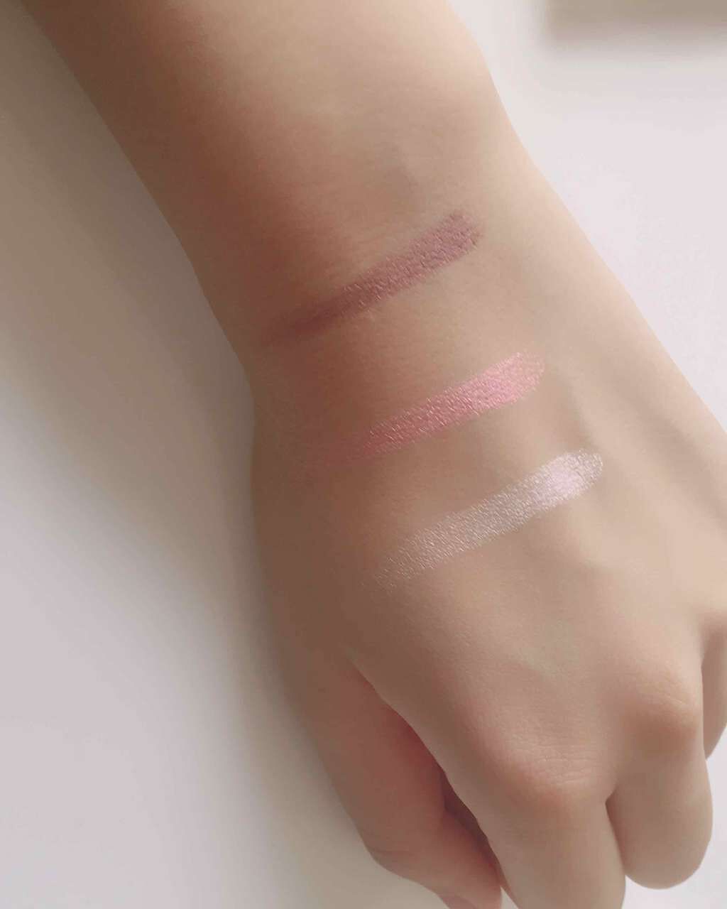 エルファー プロフェッショナル アイシャドウ/DAISO/アイシャドウパレットを使ったクチコミ（2枚目）