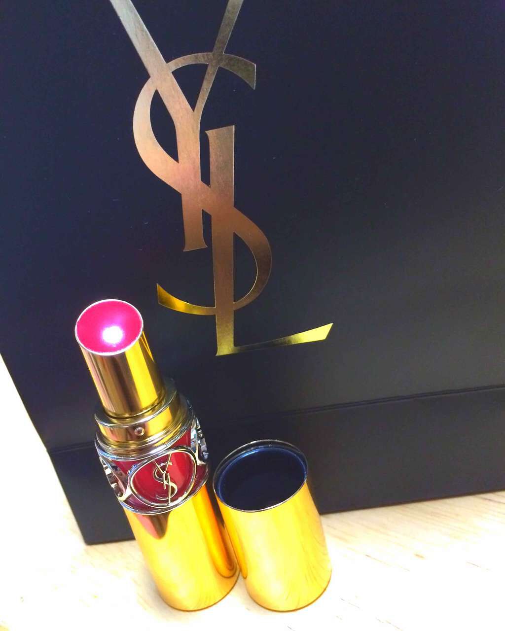 ルージュ ヴォリュプテ シャイン/YVES SAINT LAURENT BEAUTE/口紅を使ったクチコミ（1枚目）