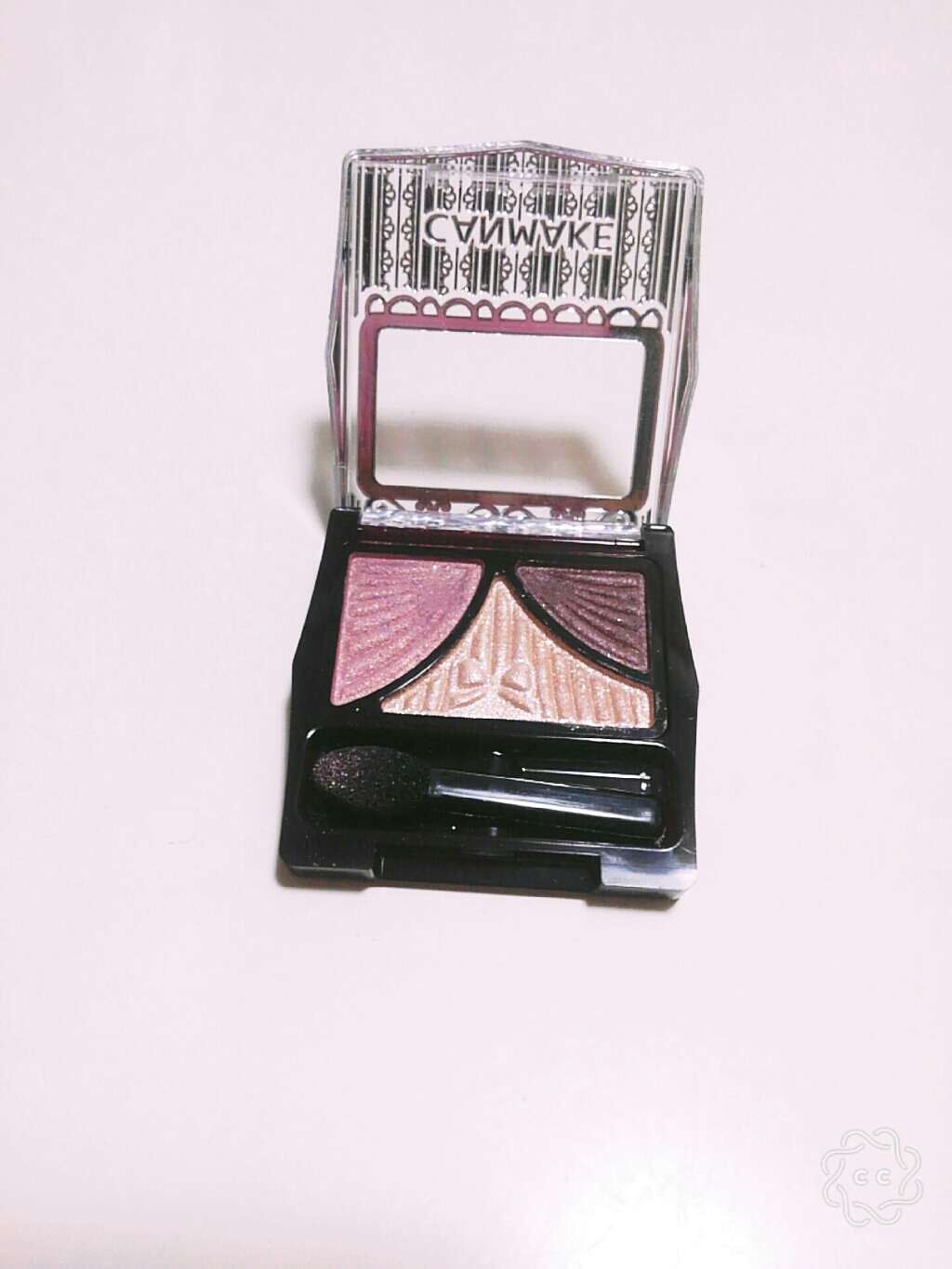 ジューシーピュアアイズ/キャンメイク/アイシャドウパレットを使ったクチコミ（2枚目）