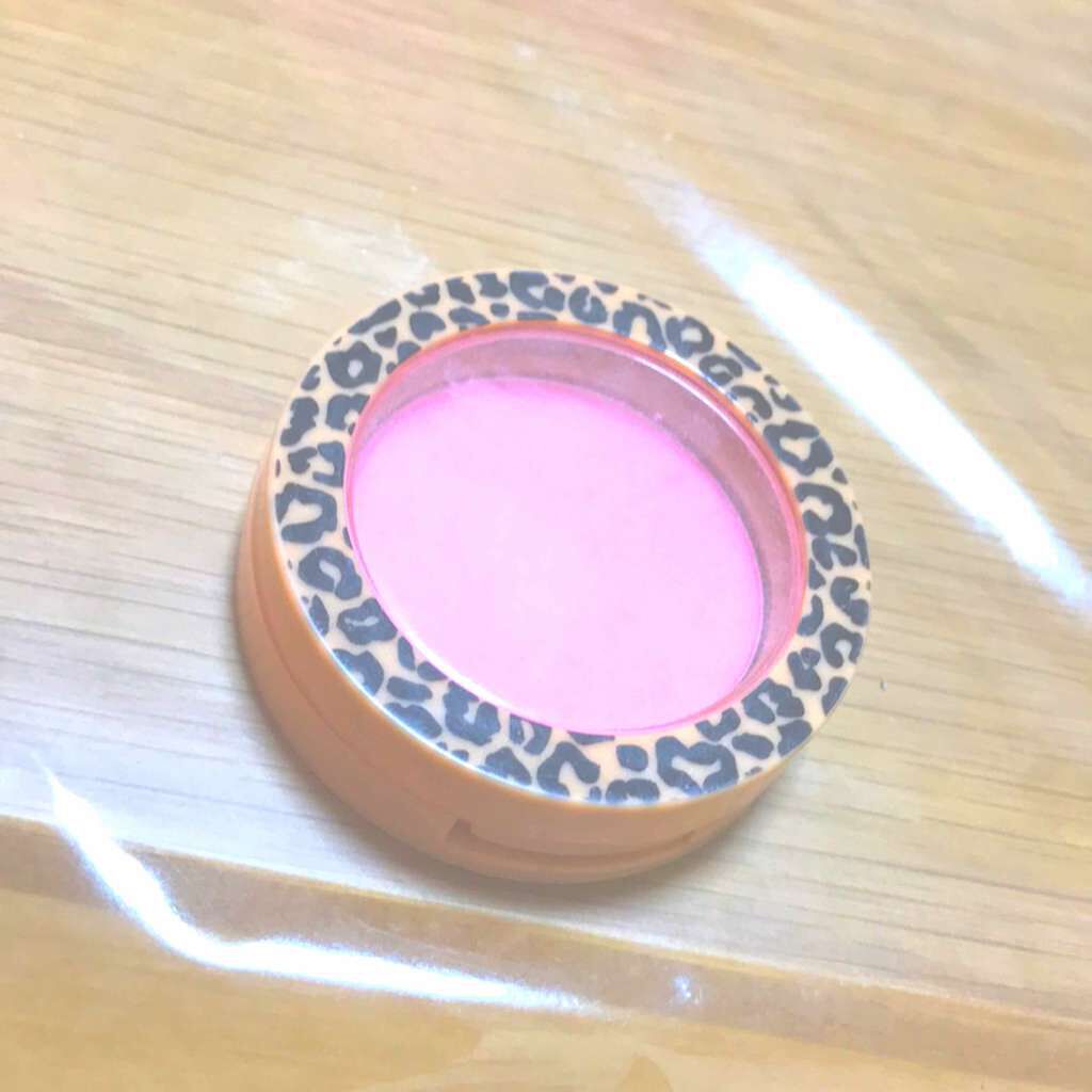 エルファー プリンセスデュオカラーチーク A/DAISO/パウダーチークを使ったクチコミ(1枚目)