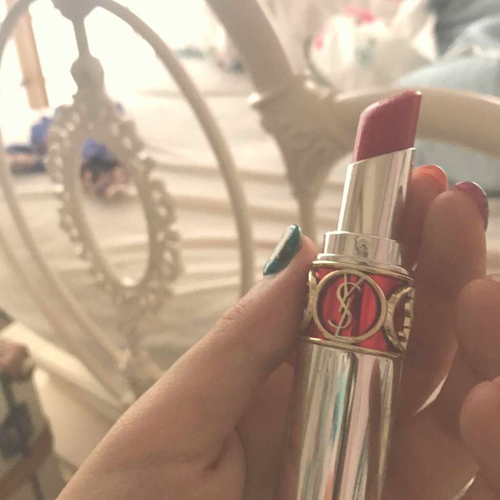 ヴォリュプテキャンディー/YVES SAINT LAURENT BEAUTE/口紅を使ったクチコミ(2枚目)