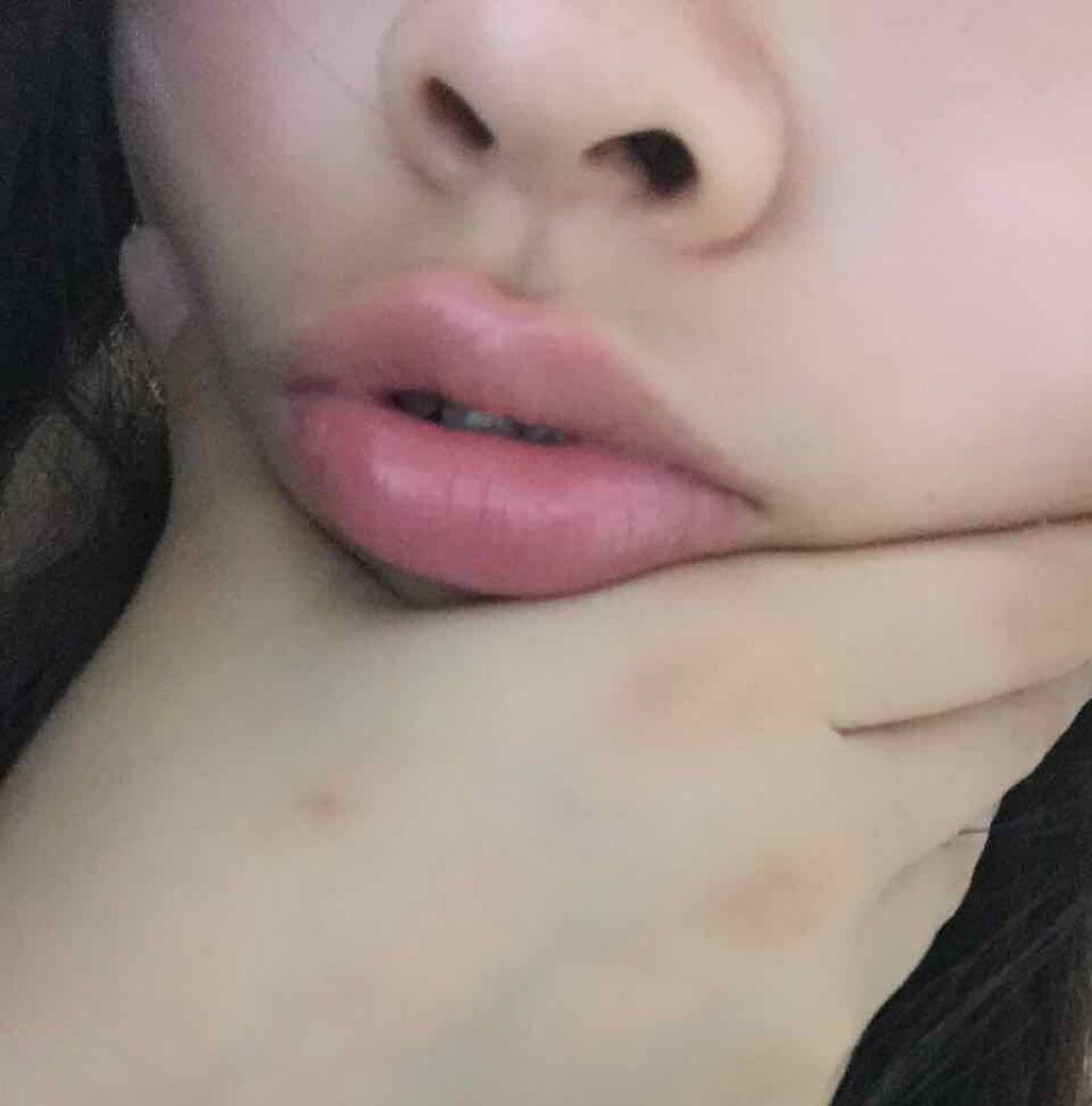 エテュセ リップエッセンス/ettusais/リップ美容液を使ったクチコミ(2枚目)