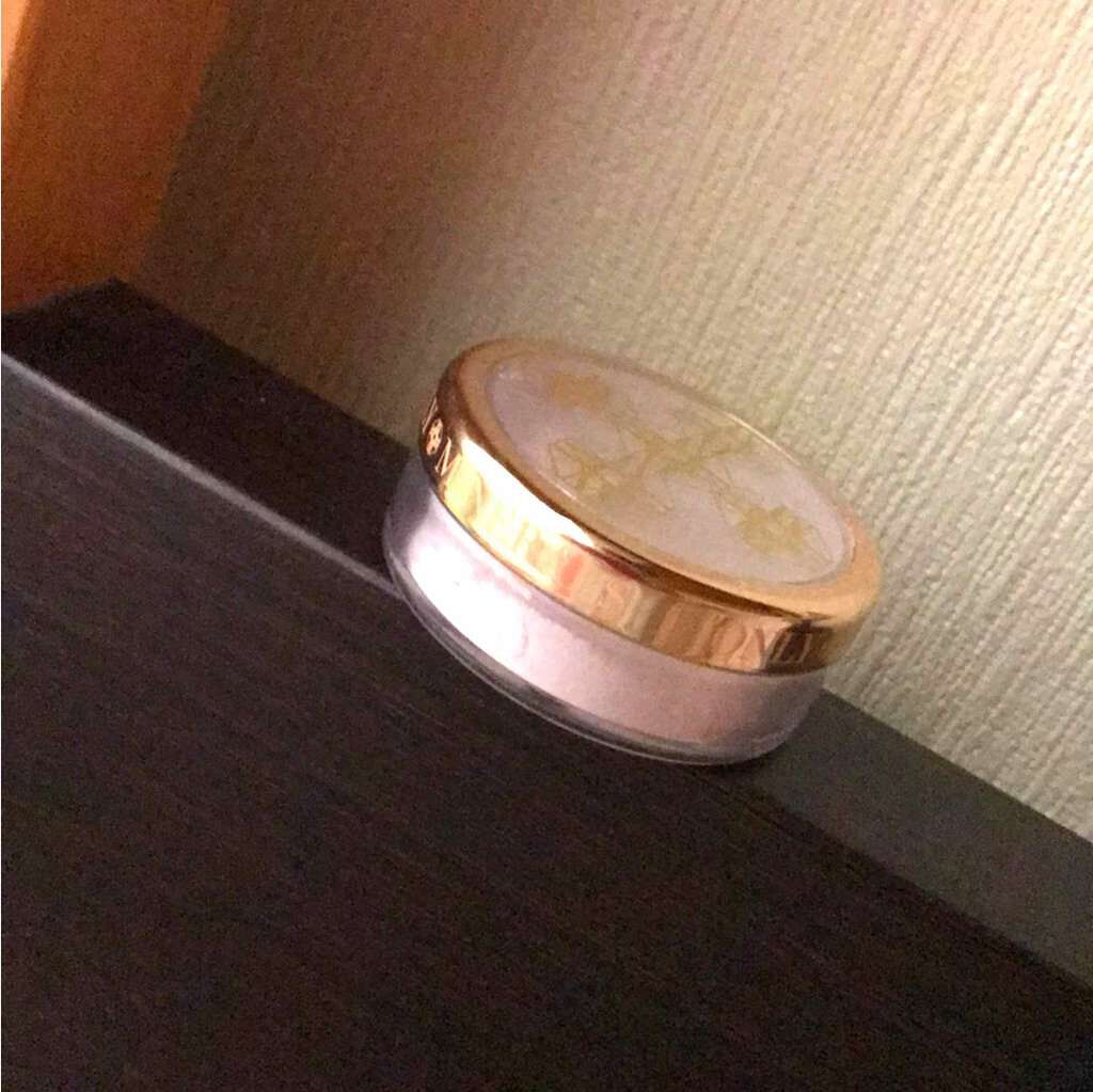 ルミナスパウダー/ONLY MINERALS/ルースパウダーを使ったクチコミ(1枚目)