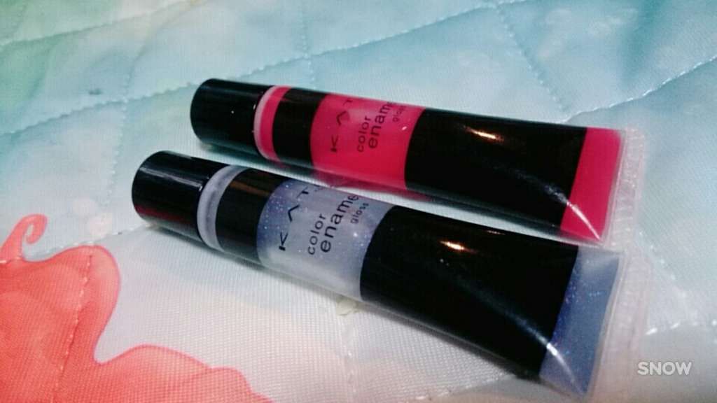 カラーエナメルグロス/KATE/リップグロスを使ったクチコミ（1枚目）