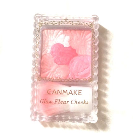 グロウフルールチークス/キャンメイク/パウダーチークを使ったクチコミ(1枚目)