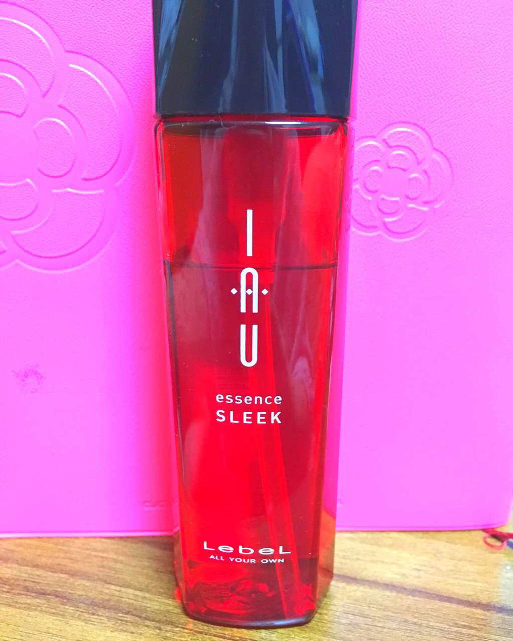 イオエッセンス スリーク/LebeL/ヘアオイルを使ったクチコミ(1枚目)