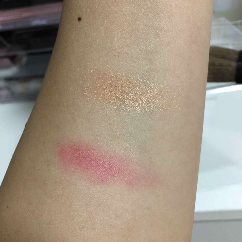 3Dコントラスティングチークス/KATE/パウダーチークを使ったクチコミ(2枚目)