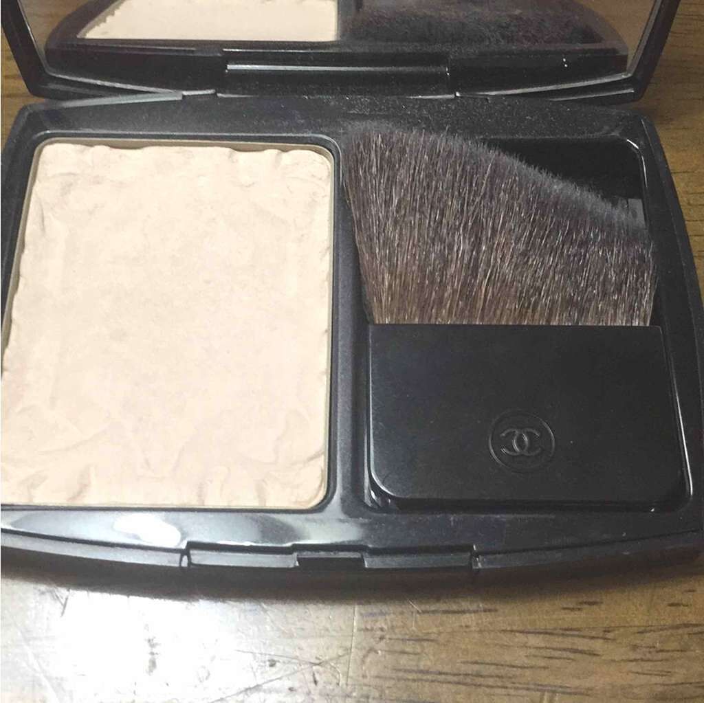 ルミエール スクルテ ドゥ シャネル/CHANEL/プレストパウダーを使ったクチコミ(1枚目)