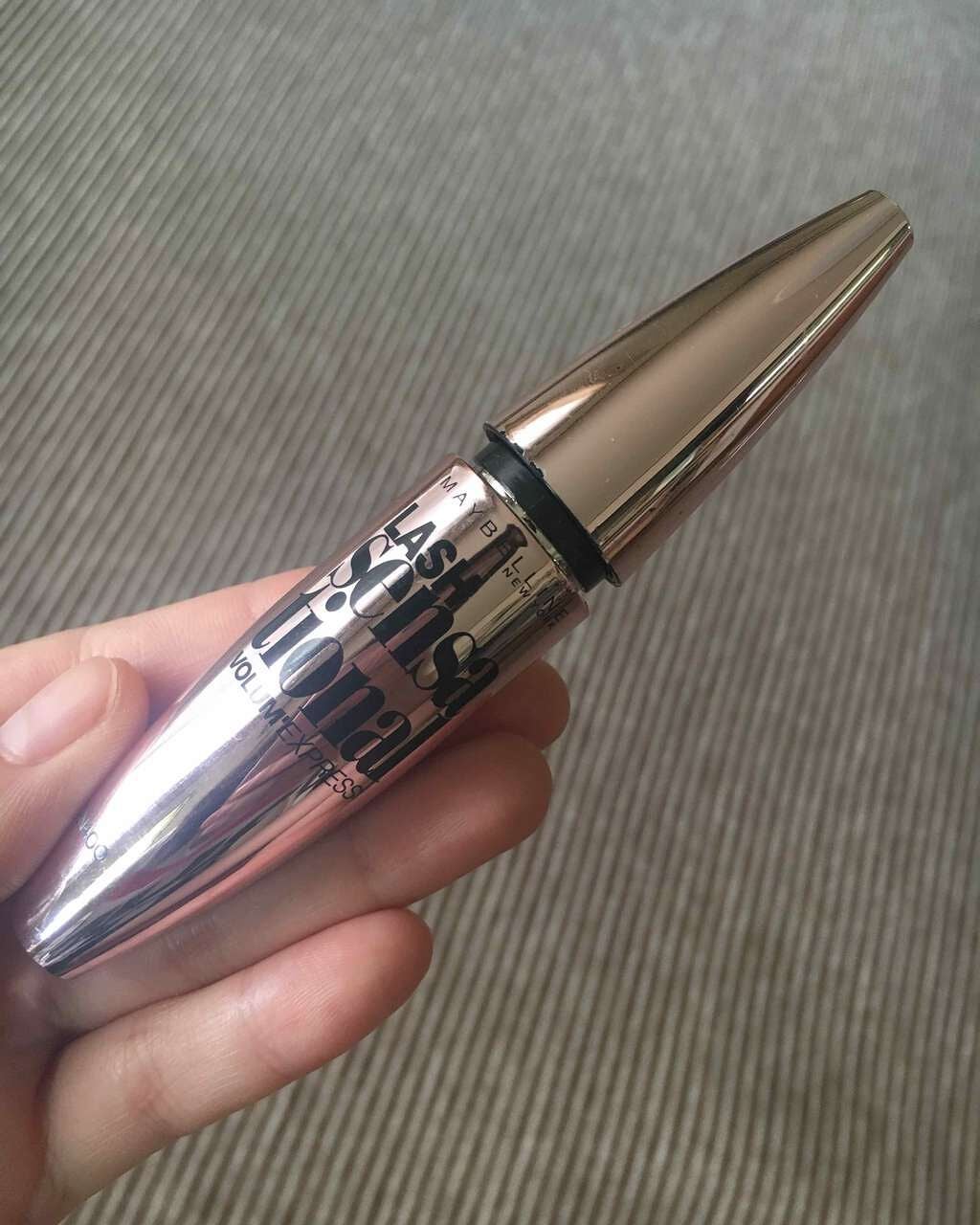 ボリューム エクスプレス ラッシュセンセーショナル/MAYBELLINE NEW YORK/マスカラを使ったクチコミ(1枚目)