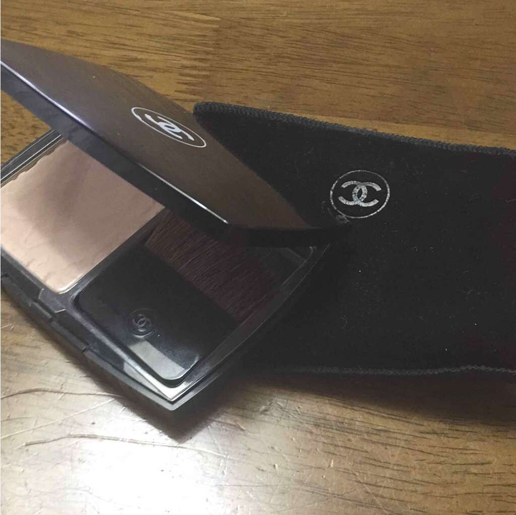 ルミエール スクルテ ドゥ シャネル/CHANEL/プレストパウダーを使ったクチコミ(2枚目)