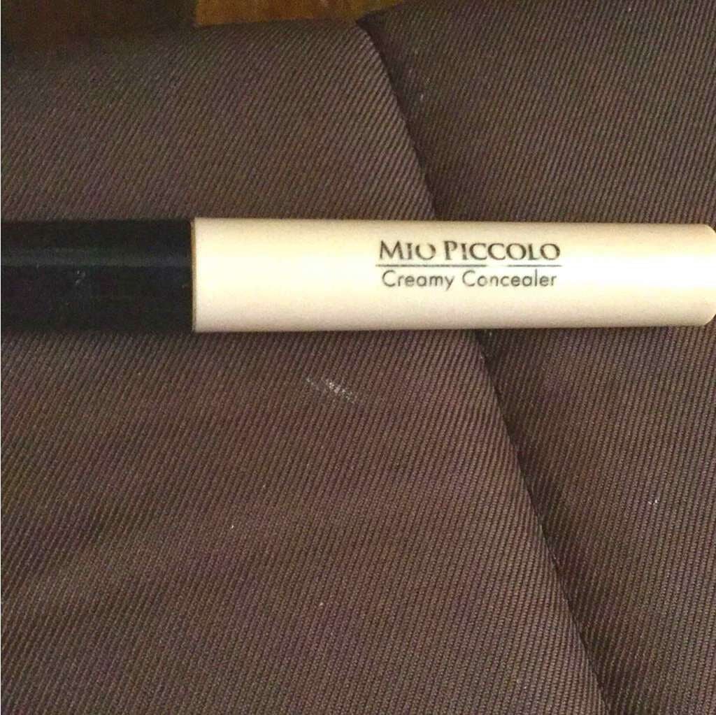 AT クリーミーコンシーラー/Art Collection/リキッドコンシーラーを使ったクチコミ(1枚目)