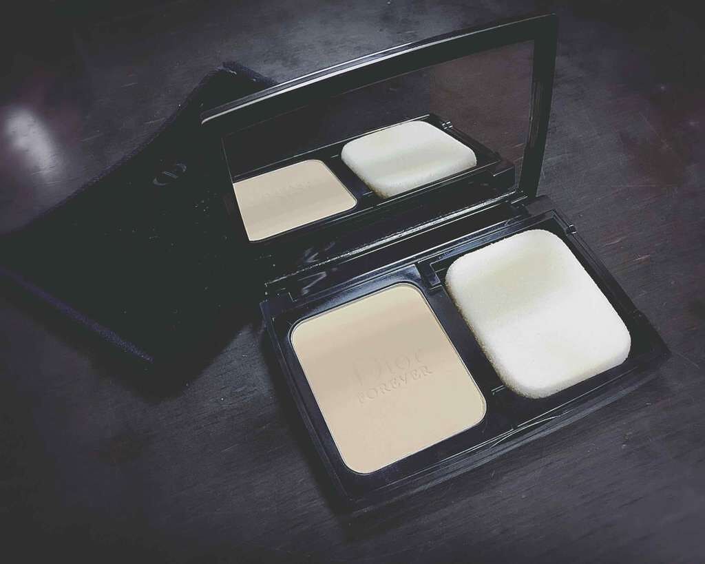 ディオールスキン フォーエヴァー コンパクト エクストレム コントロール/Dior/パウダーファンデーションを使ったクチコミ（1枚目）