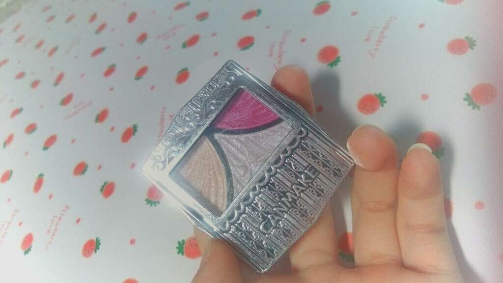 ジューシーピュアアイズ/キャンメイク/アイシャドウパレットを使ったクチコミ(1枚目)