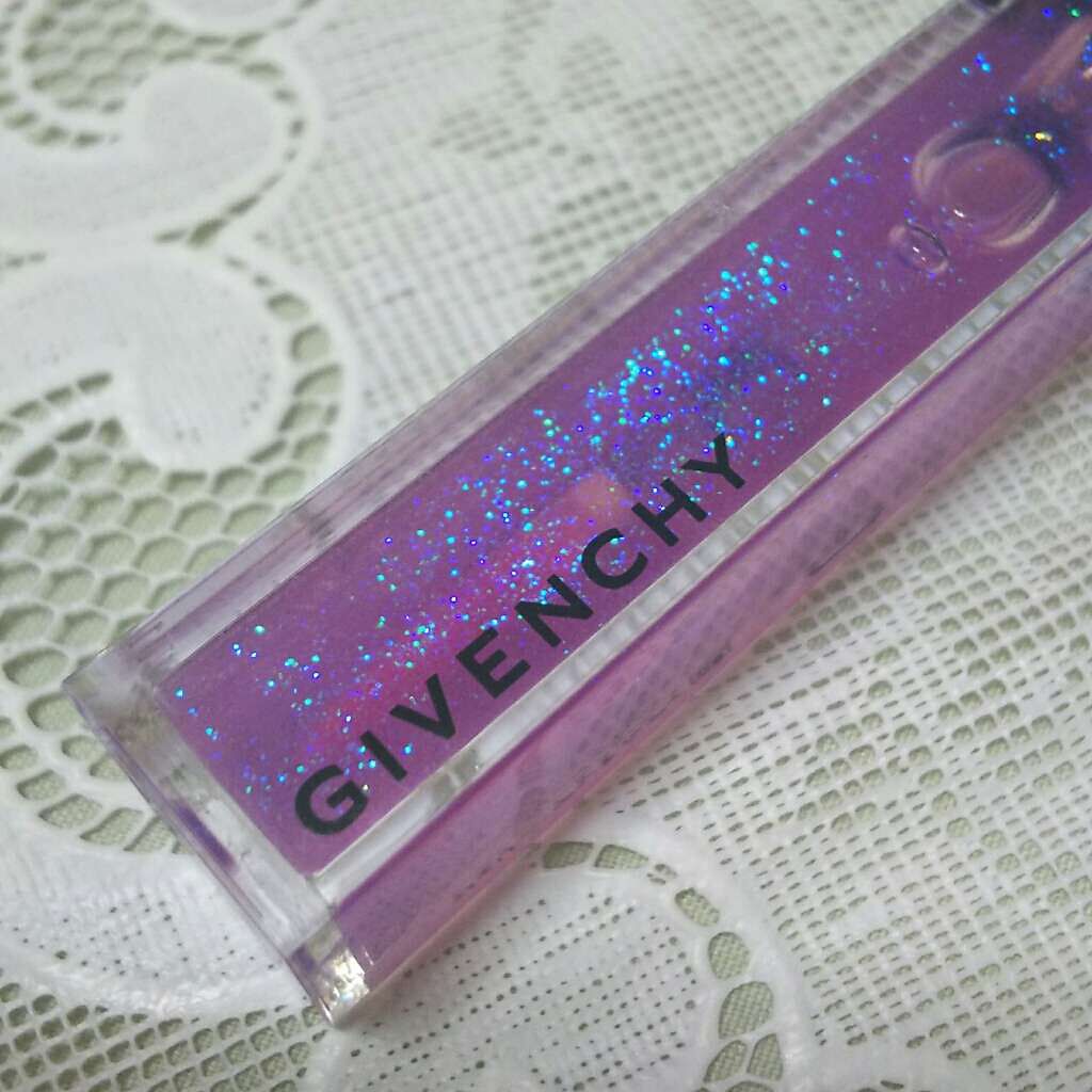 ジェリー・アンテルディ/GIVENCHY/リップグロスを使ったクチコミ(2枚目)