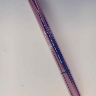 
love liner ノーブルブラウン

めちゃくちゃ書きやすい🤤💕
これ使ってからアイラインが少しうまくかけるようになりました！！