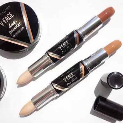 フェイスステュディオ Vフェイス デュオスティック 02 ミディアム/MAYBELLINE NEW YORK/ジェル・クリームチークを使ったクチコミ(1枚目)