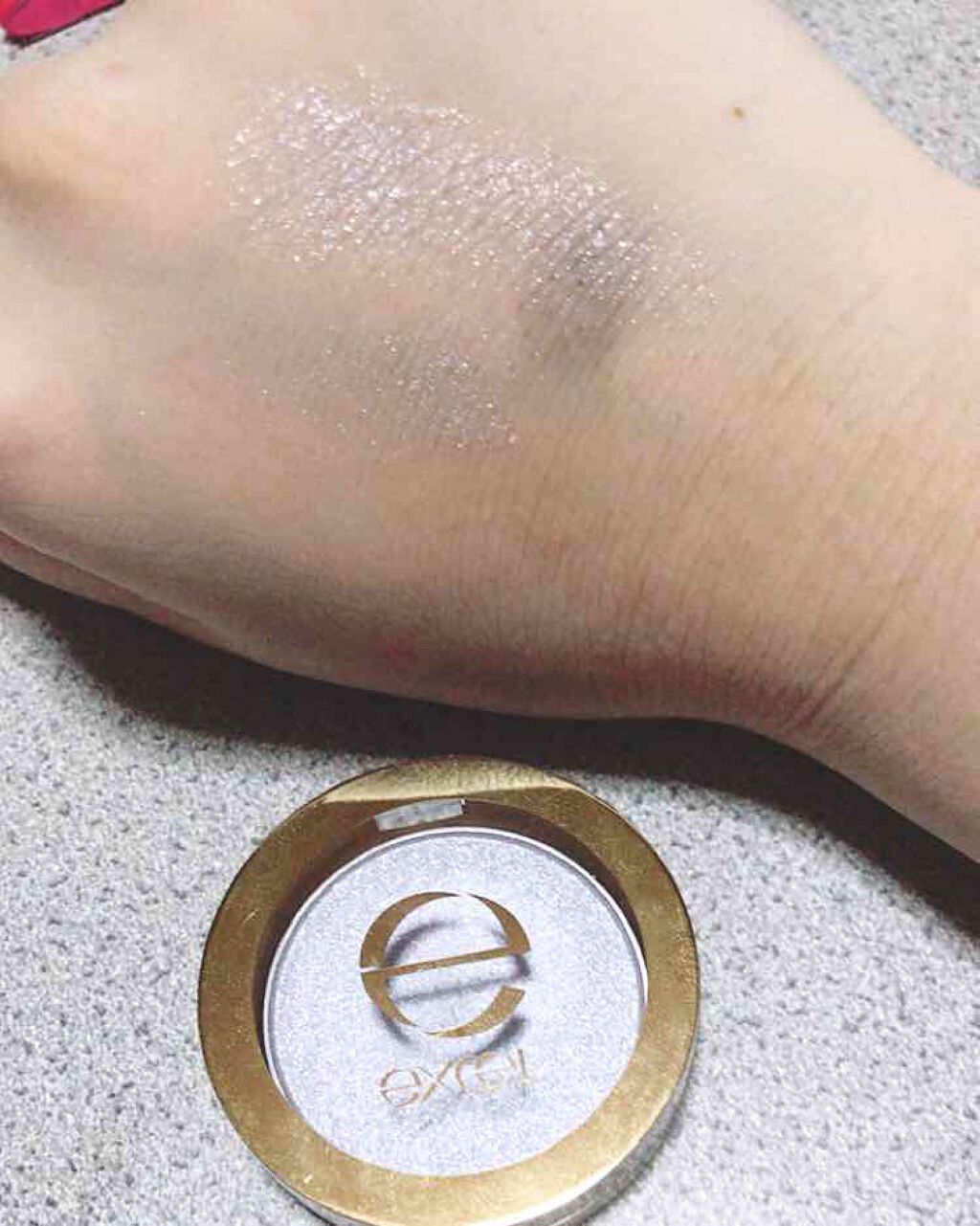 シャイニーシャドウ N/excel/単色アイシャドウを使ったクチコミ(1枚目)