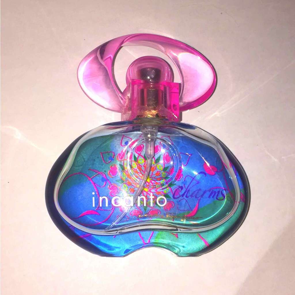 インカント チャーム オーデトワレ スプレー/サルヴァトーレ フェラガモ/香水(レディース)を使ったクチコミ(1枚目)