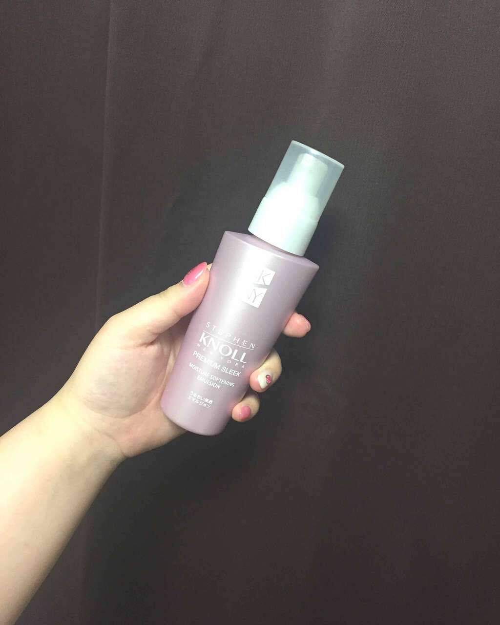 プレミアムスリーク モイスチュアソフニング エマルジョン/スティーブンノル ニューヨーク/ヘアミルクを使ったクチコミ(1枚目)