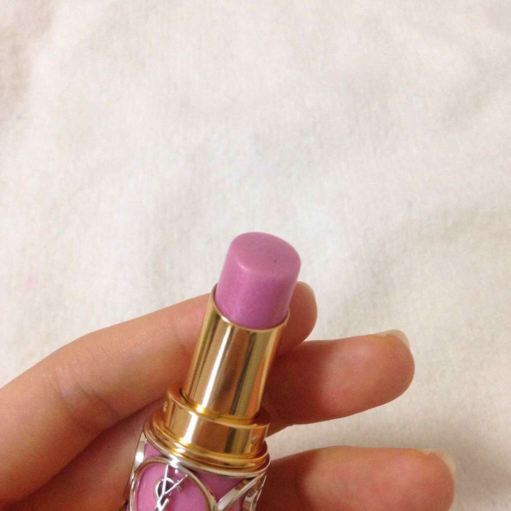 ルージュ ヴォリュプテ シャイン/YVES SAINT LAURENT BEAUTE/口紅を使ったクチコミ（2枚目）