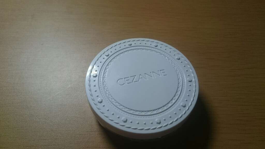 UVクリアフェイスパウダー/CEZANNE/プレストパウダーを使ったクチコミ（1枚目）