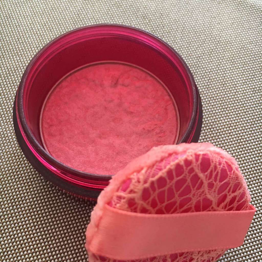 ドレッシーグロウチーク/ラヴーシュカ/パウダーチークを使ったクチコミ(2枚目)