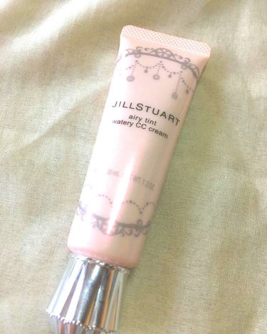 JILL STUART エアリーティント CCクリームのクチコミ「02 natural floral beige使用
パールが入っておりツヤっとした肌に仕上げて.....」（1枚目）