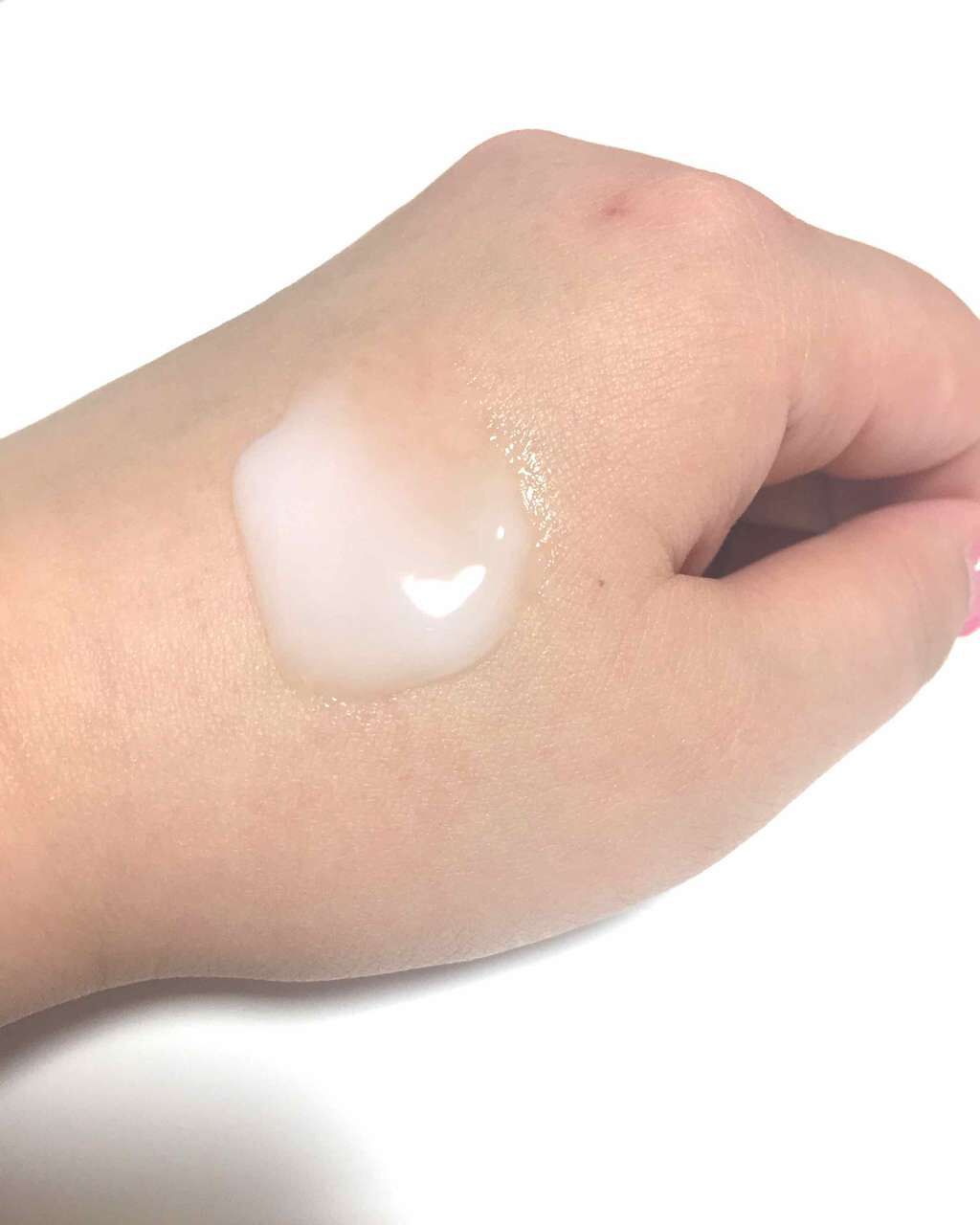 プレミアムスリーク モイスチュアソフニング エマルジョン/スティーブンノル ニューヨーク/ヘアミルクを使ったクチコミ(2枚目)