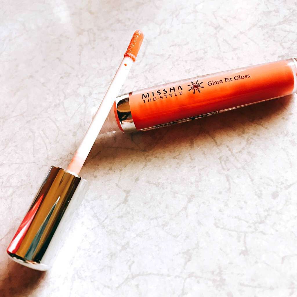 MISSHA グラムフィットグロスのクチコミ「日本未発売？のミシャのグロス💄約900円で高発色でピタッとフィットするのでお仕事にも🙆


【.....」（1枚目）