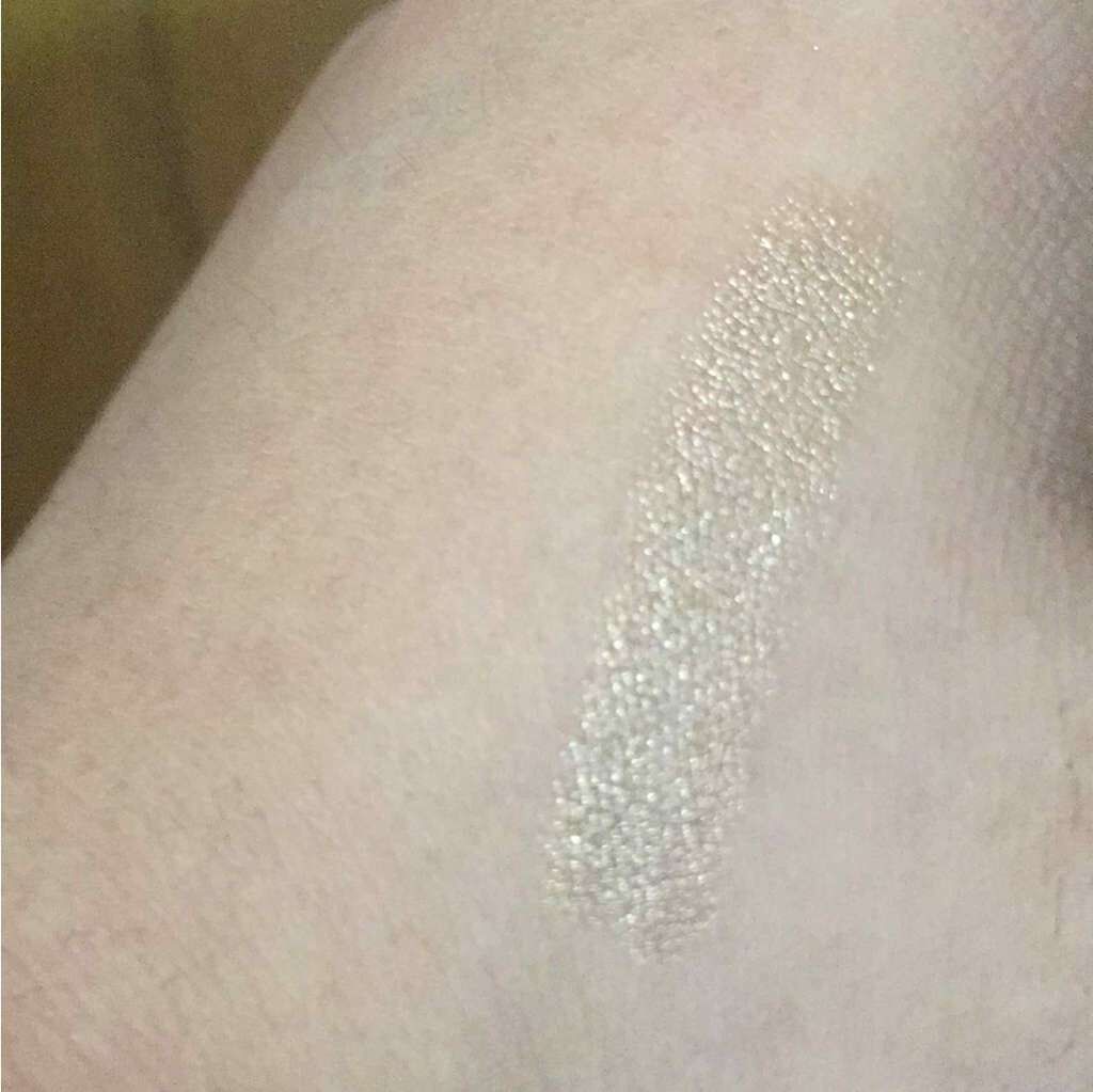 キラキラ アイシャドウ/ETUDE/スティックアイシャドウを使ったクチコミ(2枚目)