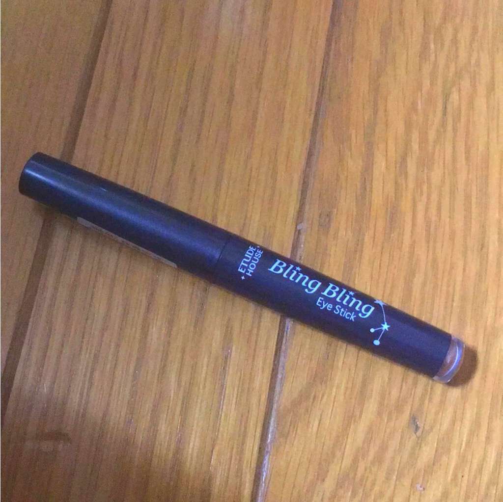 キラキラ アイシャドウ/ETUDE/スティックアイシャドウを使ったクチコミ(1枚目)