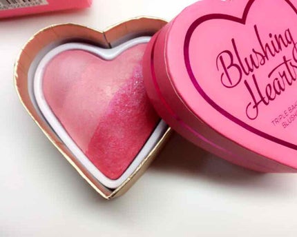 ブラッシング ハート/MAKEUP REVOLUTION/パウダーチークを使ったクチコミ(2枚目)