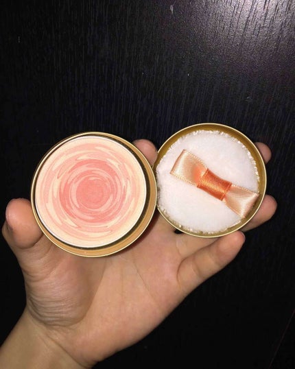 パフ・デ・チーク/MAJOLICA MAJORCA/パウダーチークを使ったクチコミ(2枚目)