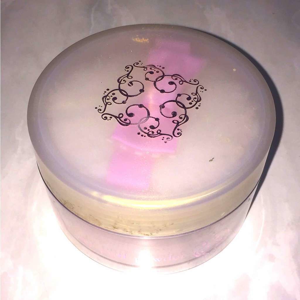 ボディパフパウダーV/SALA/ボディパウダーを使ったクチコミ（1枚目）