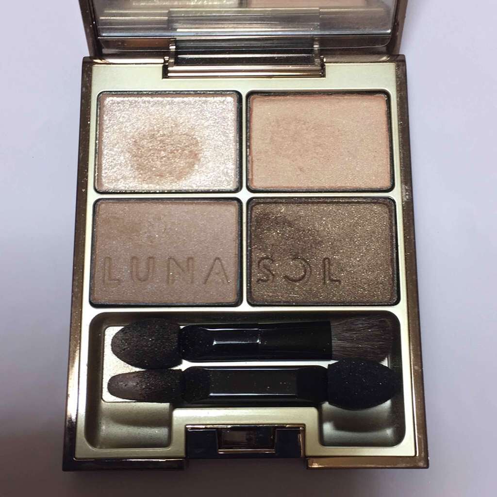 スキンモデリングアイズ/LUNASOL/アイシャドウパレットを使ったクチコミ(1枚目)