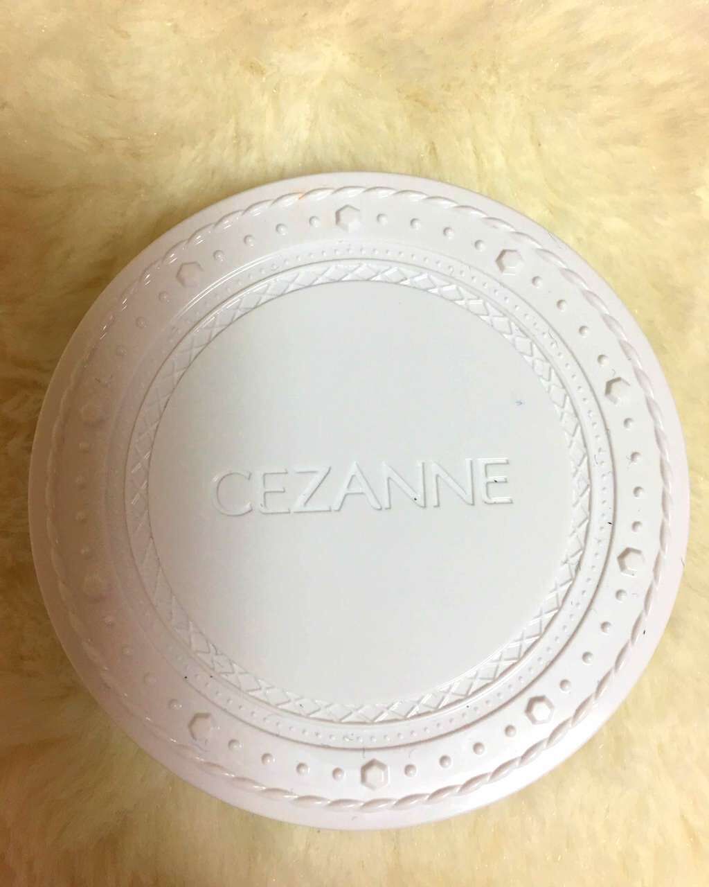 UVクリアフェイスパウダー/CEZANNE/プレストパウダーを使ったクチコミ（1枚目）