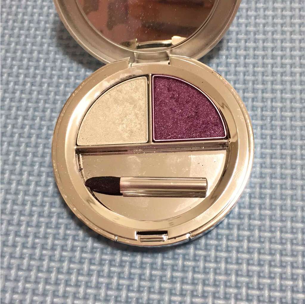 ヴィヴィアン・ウエストウッド コンパクト E/ヴィヴィアン・ウエストウッド コスメティクス/その他化粧小物を使ったクチコミ（2枚目）