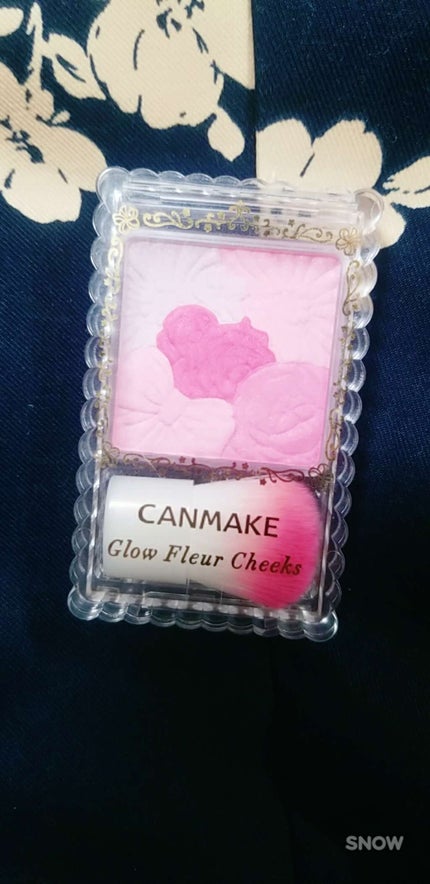 グロウフルールチークス/キャンメイク/パウダーチークを使ったクチコミ(1枚目)