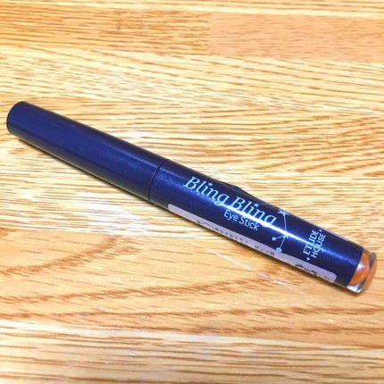 キラキラ アイシャドウ/ETUDE/スティックアイシャドウを使ったクチコミ(1枚目)