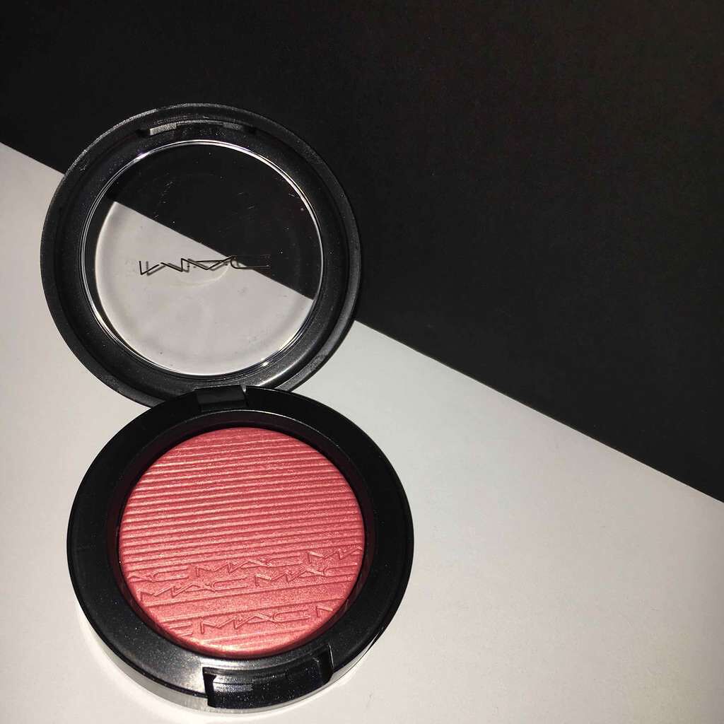 エクストラ ディメンション ブラッシュ/M・A・C/パウダーチークを使ったクチコミ(2枚目)