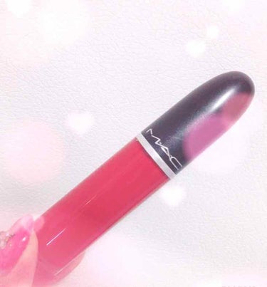 💄M·A·Cレトロマットリキッドリップカラー /フィールズソーグランド💄


匂いは甘〜い感じです！大丈夫な人と苦手な人と分かれそうな匂いです🤔
発色が良く、マットに仕上がります。

＊全体に塗りたい方