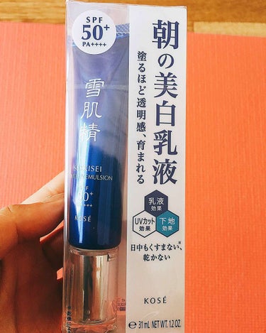 SPF50だし日焼け止めとしても優秀です！匂いもお上品なお化粧品の香り☺️(笑)ベタつかずしっとりしてくれるのでお気に入りです！プチプラではないですがすぐ終わるわけでもないのでコスパが悪いと言うわけでは