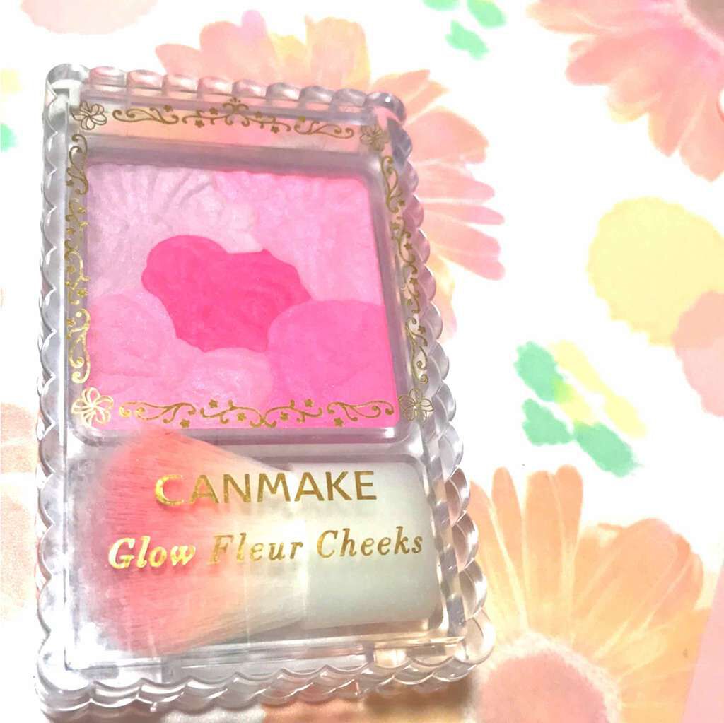 グロウフルールチークス/キャンメイク/パウダーチークを使ったクチコミ（1枚目）